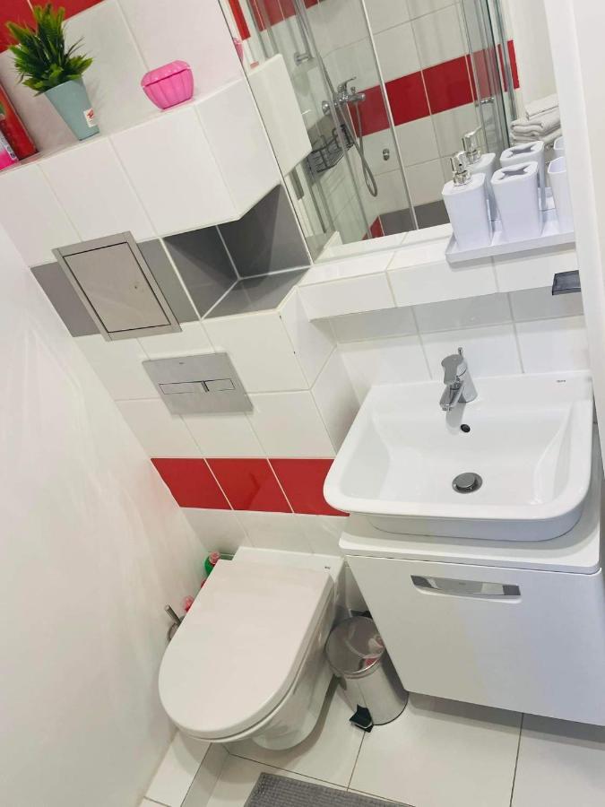 55 Apartament *